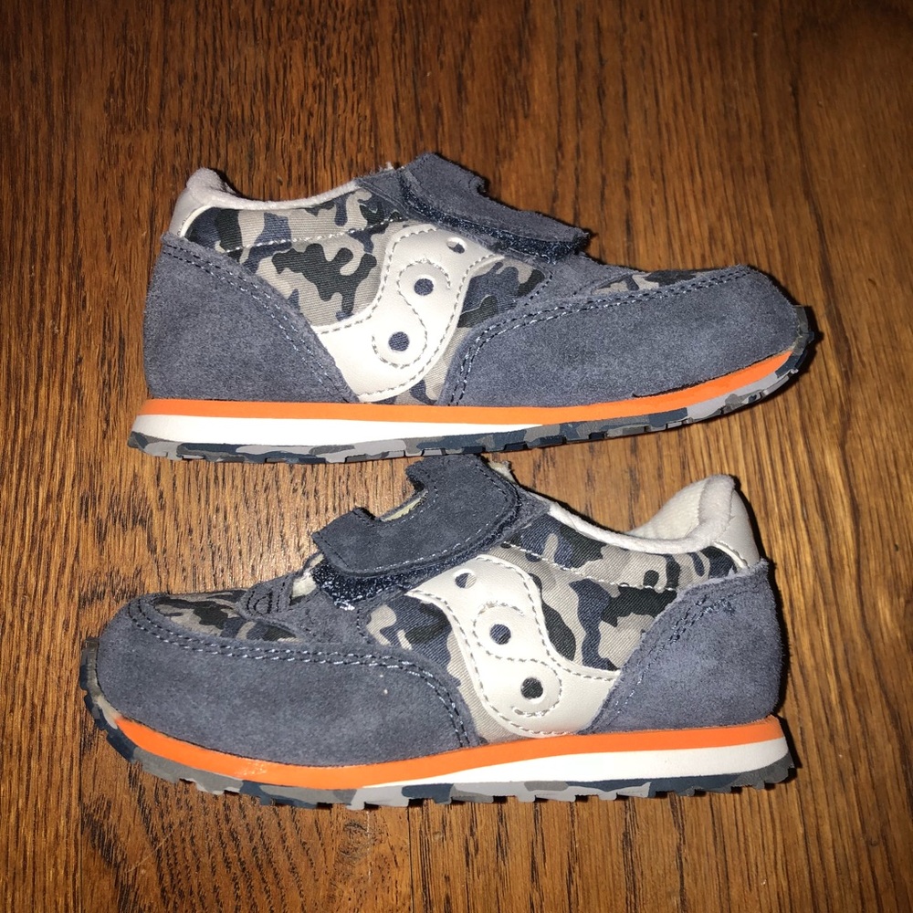 ⚡️BRAND NEW Kids Saucony Baby jazz running shoes!